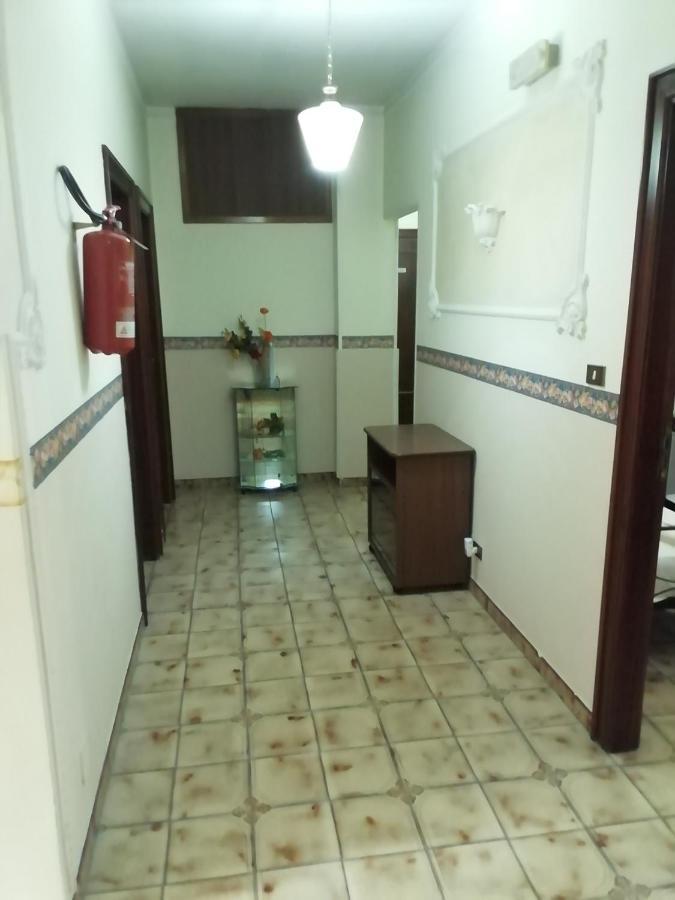 Hotel La Carina กรอตตามินาร์ดา ภายนอก รูปภาพ
